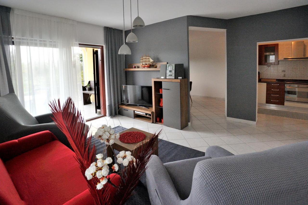 Apartment Vinja Porec - Privat Garden - Whirlpool ภายนอก รูปภาพ