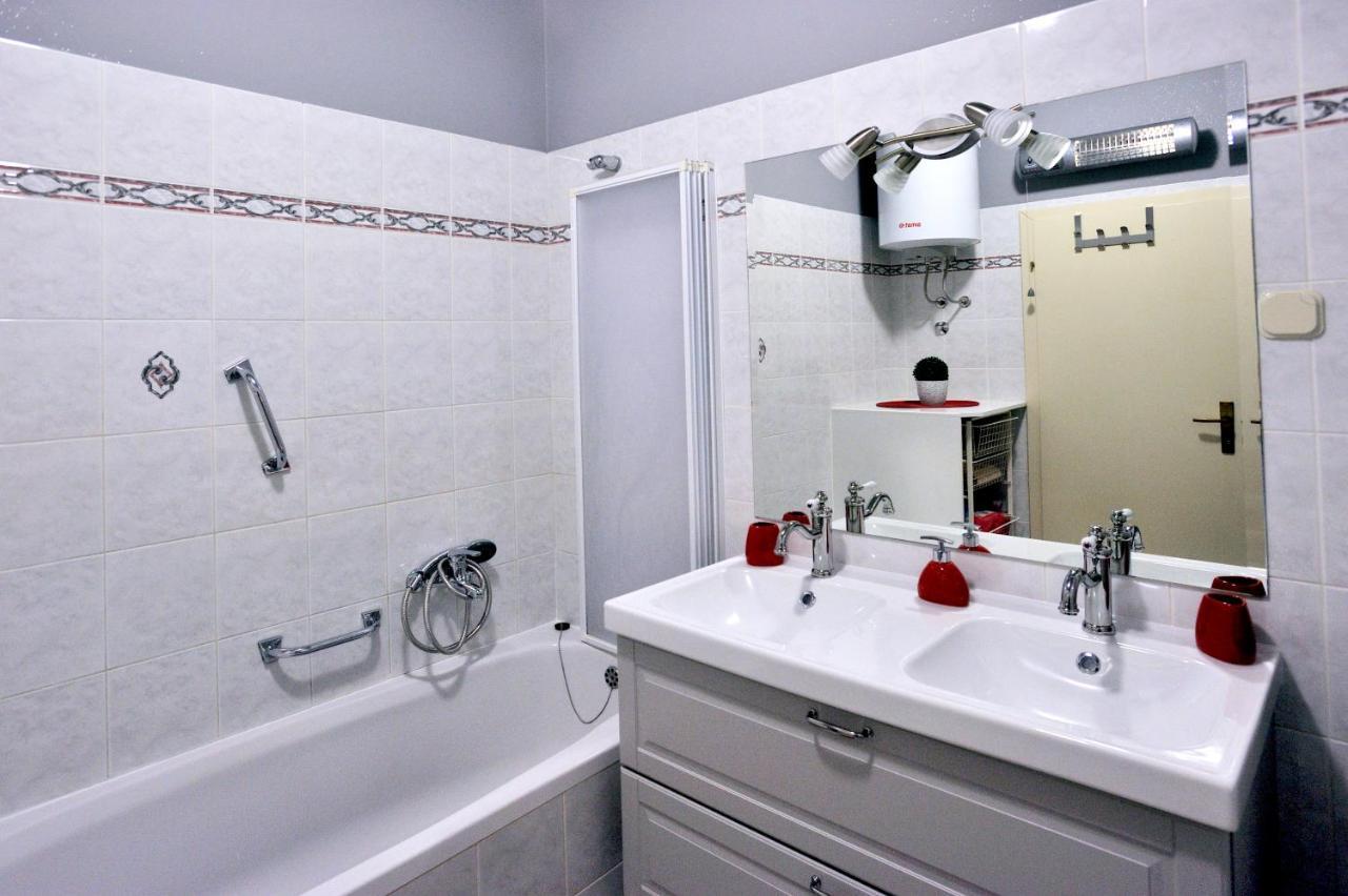 Apartment Vinja Porec - Privat Garden - Whirlpool ภายนอก รูปภาพ