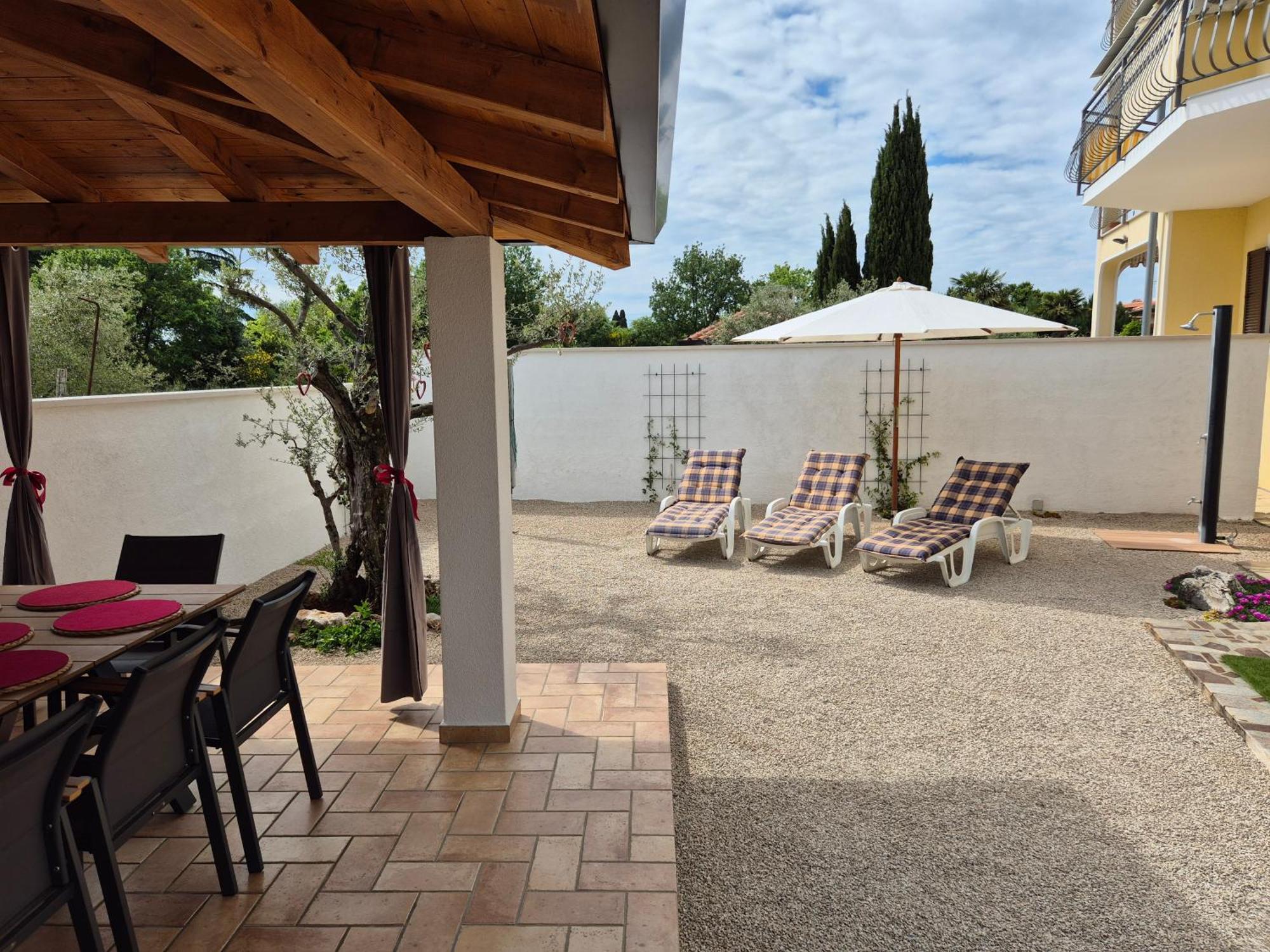 Apartment Vinja Porec - Privat Garden - Whirlpool ภายนอก รูปภาพ