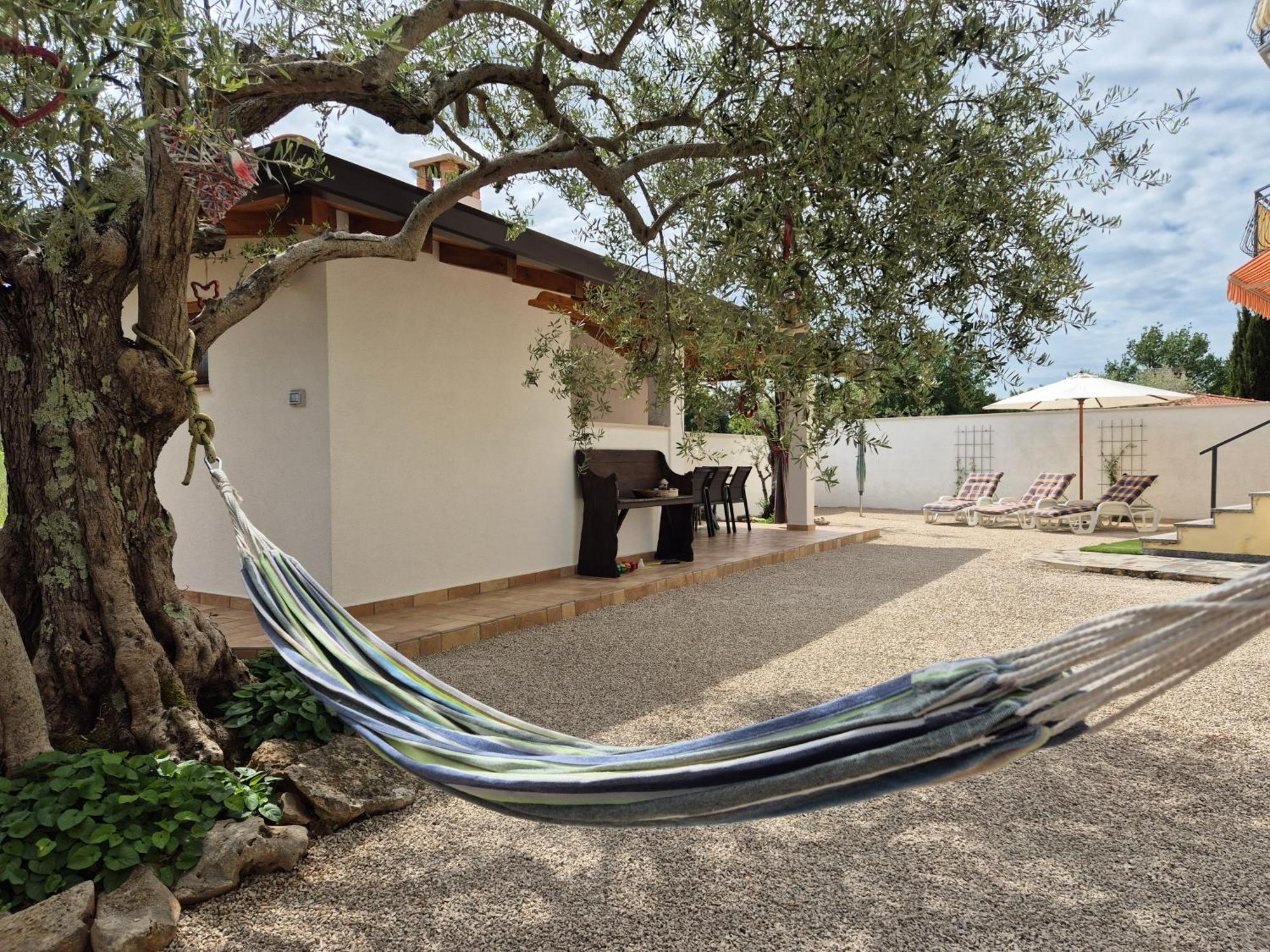 Apartment Vinja Porec - Privat Garden - Whirlpool ภายนอก รูปภาพ