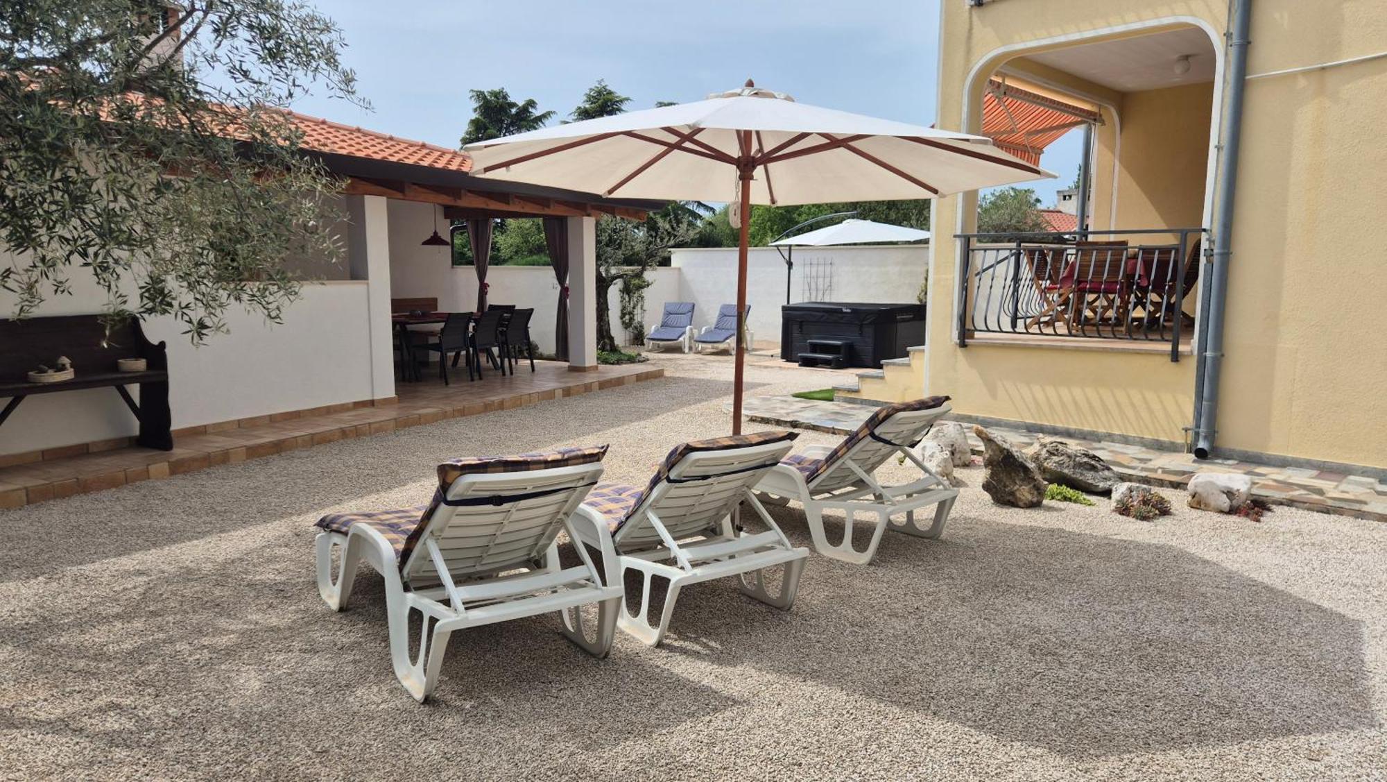 Apartment Vinja Porec - Privat Garden - Whirlpool ภายนอก รูปภาพ