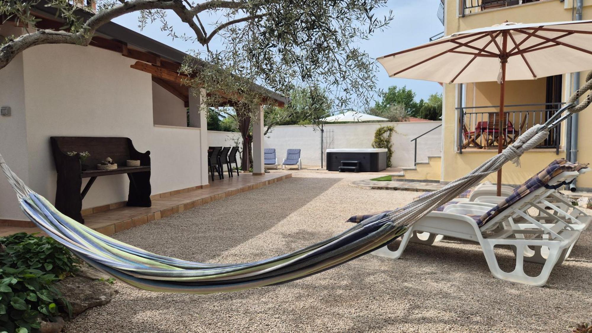 Apartment Vinja Porec - Privat Garden - Whirlpool ภายนอก รูปภาพ